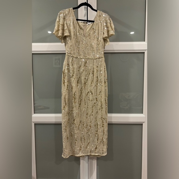 MAC DUGGAL 93591 FLARE SLEEVE EMBELLISHED DRESS | SIZE 6 | OYSTER - Picture 5 of 7